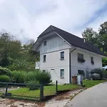 アパート Comfortable With Mountain View - One Bedroom With Mountain View