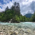 アパート Comfortable With Mountain View - One Bedroom With Mountain View ボヴェツ